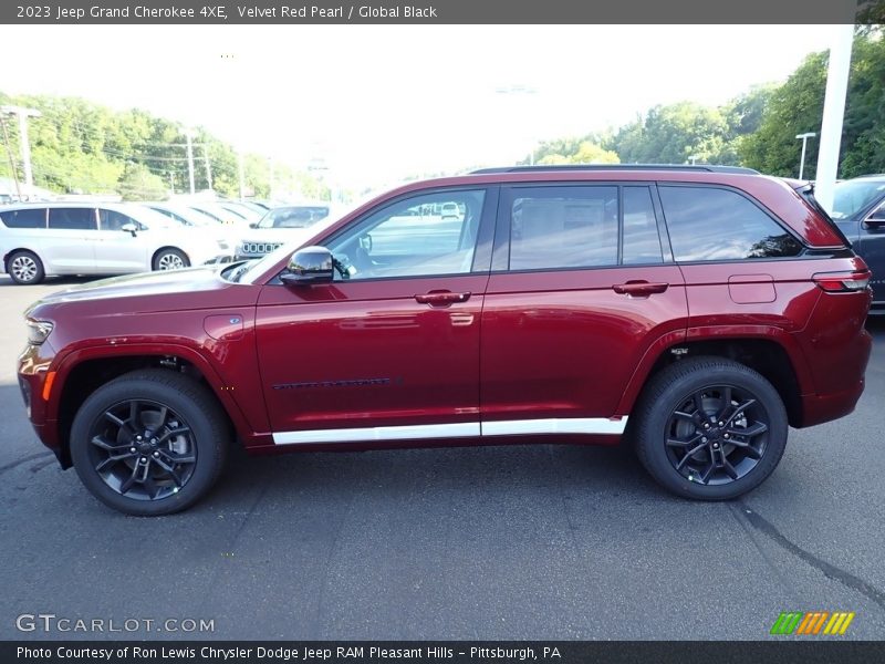 Velvet Red Pearl / Global Black 2023 Jeep Grand Cherokee 4XE