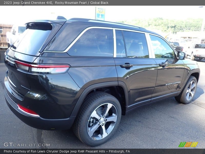 Rocky Mountain Pearl / Global Black 2023 Jeep Grand Cherokee 4XE