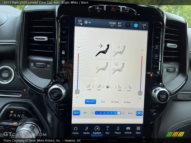 Bright White / Black 2023 Ram 1500 Limited Crew Cab 4x4