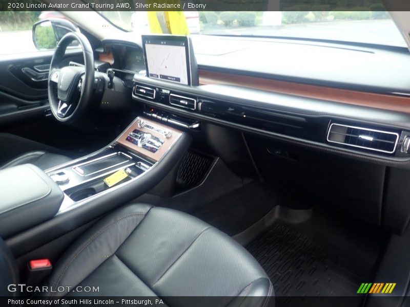 Dashboard of 2020 Aviator Grand Touring AWD