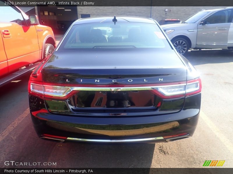 Infinite Black / Ebony 2020 Lincoln Continental AWD