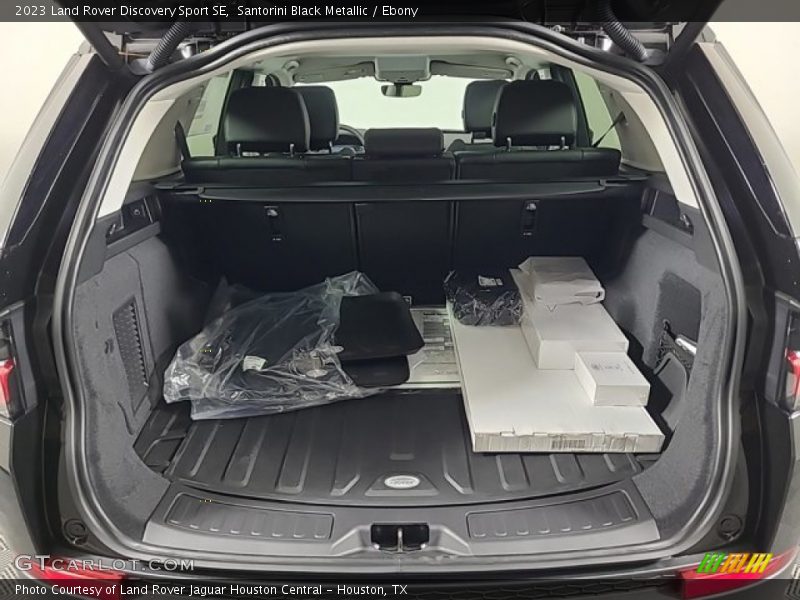 Santorini Black Metallic / Ebony 2023 Land Rover Discovery Sport SE