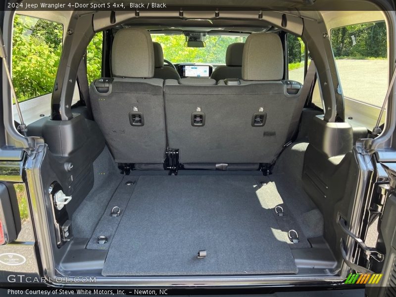  2024 Wrangler 4-Door Sport S 4x4 Trunk