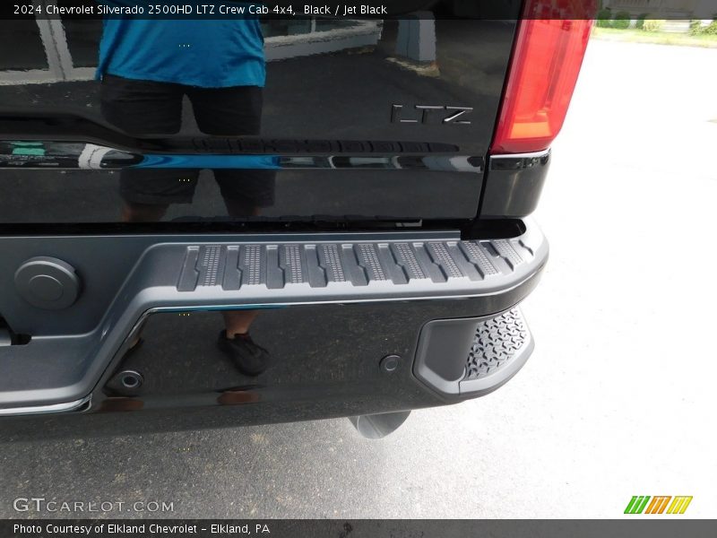 Black / Jet Black 2024 Chevrolet Silverado 2500HD LTZ Crew Cab 4x4