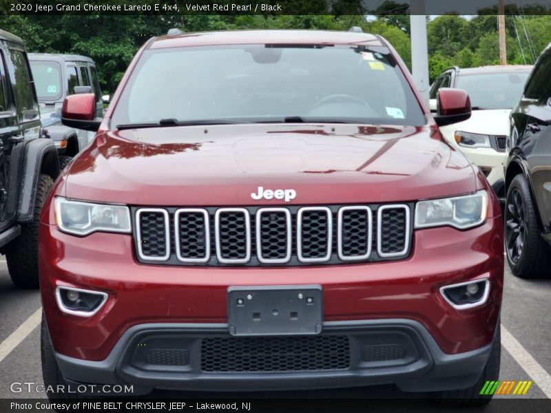 Velvet Red Pearl / Black 2020 Jeep Grand Cherokee Laredo E 4x4