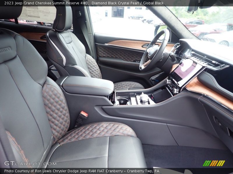 Diamond Black Crystal Pearl / Global Black 2023 Jeep Grand Cherokee Summit Reserve 4WD