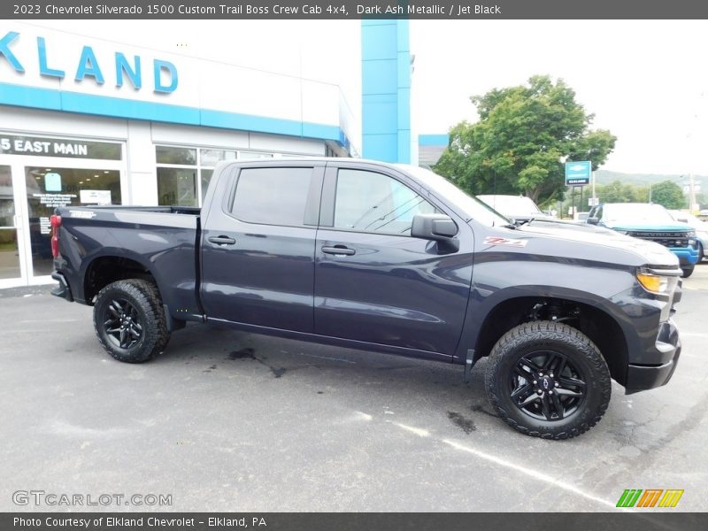Dark Ash Metallic / Jet Black 2023 Chevrolet Silverado 1500 Custom Trail Boss Crew Cab 4x4