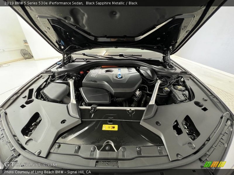 Black Sapphire Metallic / Black 2019 BMW 5 Series 530e iPerformance Sedan