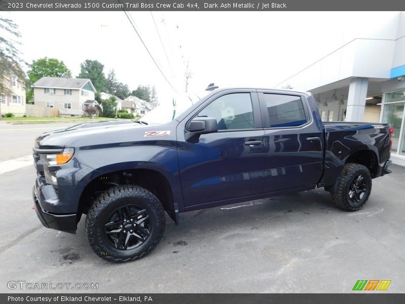Front 3/4 View of 2023 Silverado 1500 Custom Trail Boss Crew Cab 4x4