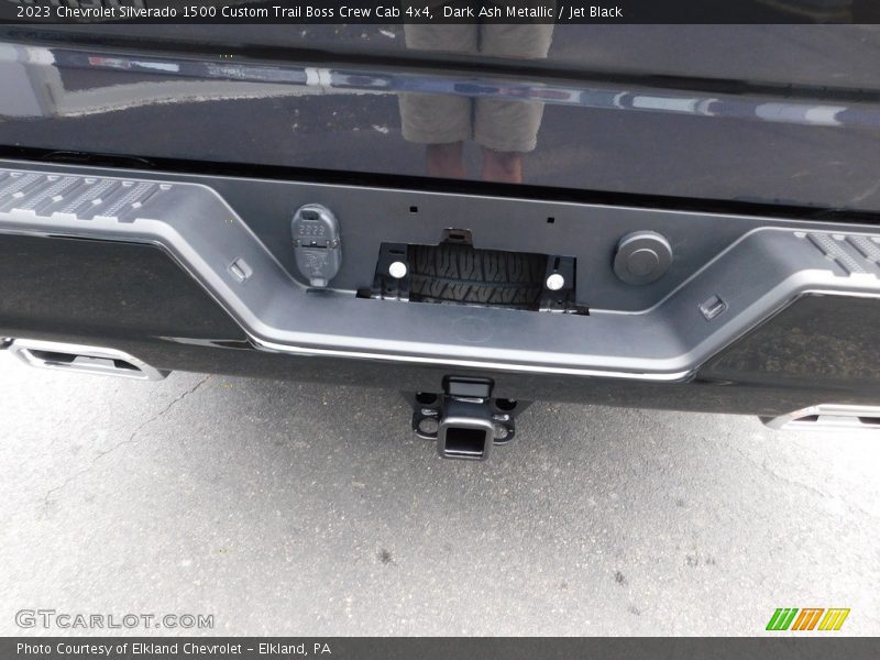 Dark Ash Metallic / Jet Black 2023 Chevrolet Silverado 1500 Custom Trail Boss Crew Cab 4x4