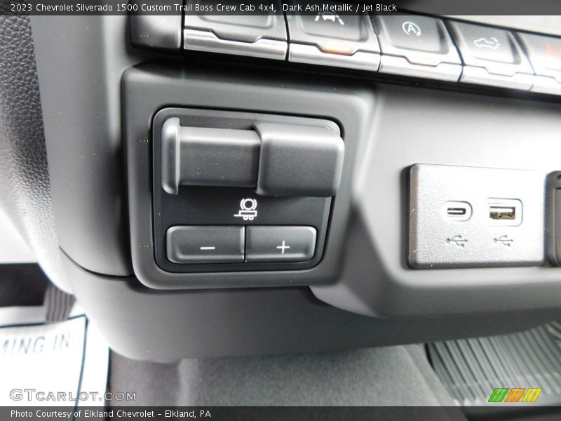 Dark Ash Metallic / Jet Black 2023 Chevrolet Silverado 1500 Custom Trail Boss Crew Cab 4x4