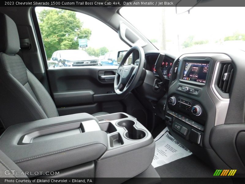 Dark Ash Metallic / Jet Black 2023 Chevrolet Silverado 1500 Custom Trail Boss Crew Cab 4x4