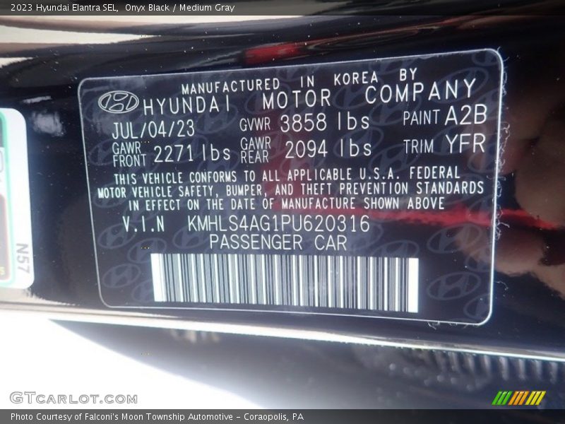 Onyx Black / Medium Gray 2023 Hyundai Elantra SEL