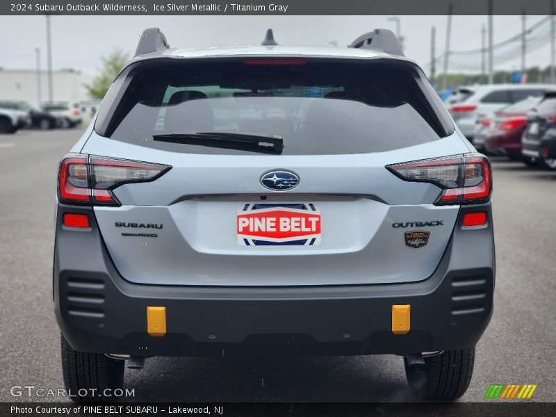 Ice Silver Metallic / Titanium Gray 2024 Subaru Outback Wilderness