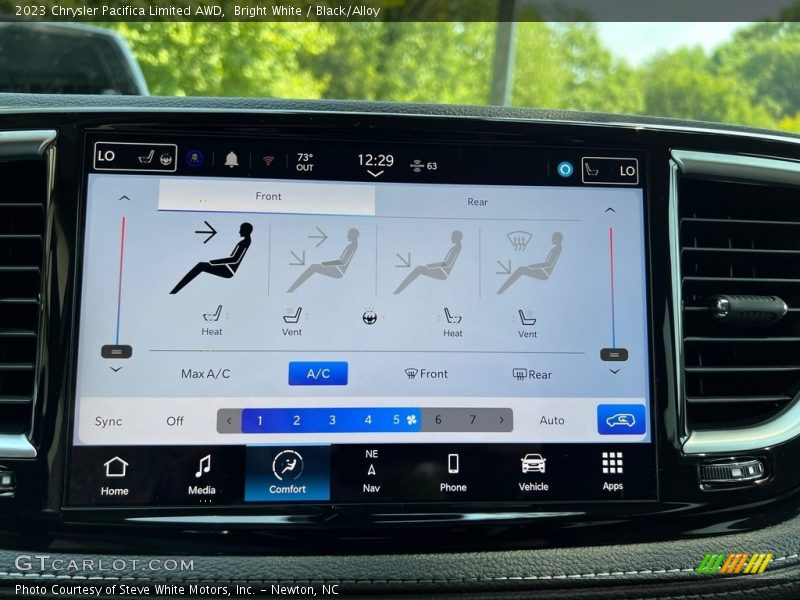 Bright White / Black/Alloy 2023 Chrysler Pacifica Limited AWD