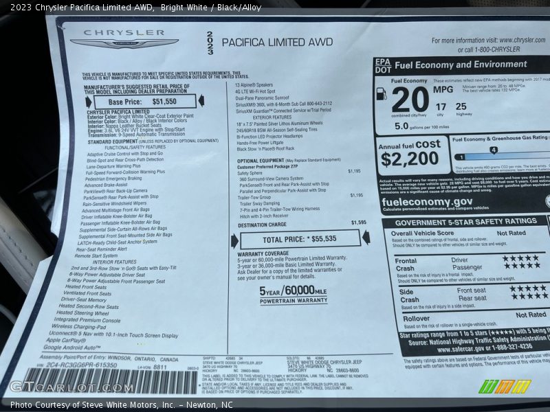 Bright White / Black/Alloy 2023 Chrysler Pacifica Limited AWD