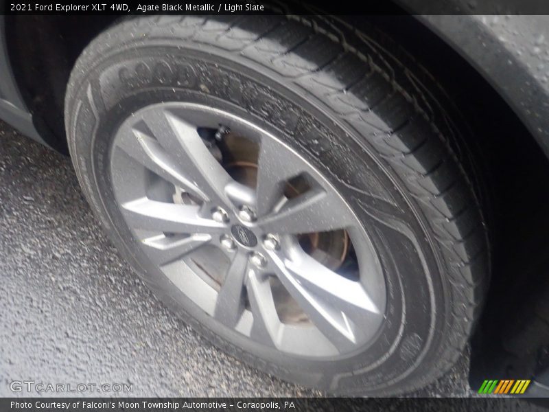 Agate Black Metallic / Light Slate 2021 Ford Explorer XLT 4WD