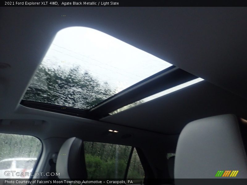 Agate Black Metallic / Light Slate 2021 Ford Explorer XLT 4WD