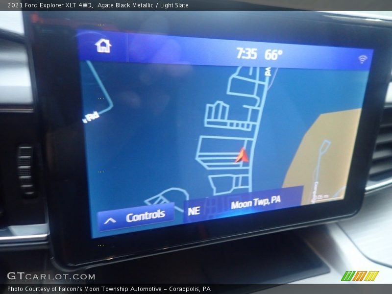 Agate Black Metallic / Light Slate 2021 Ford Explorer XLT 4WD