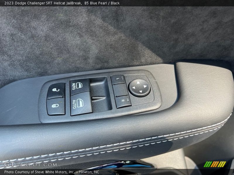 B5 Blue Pearl / Black 2023 Dodge Challenger SRT Hellcat JailBreak