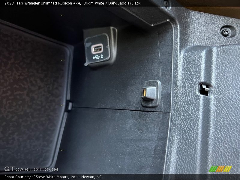 Bright White / Dark Saddle/Black 2023 Jeep Wrangler Unlimited Rubicon 4x4