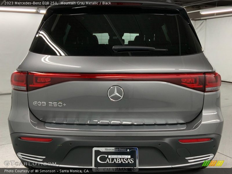 Mountain Gray Metallic / Black 2023 Mercedes-Benz EQB 250