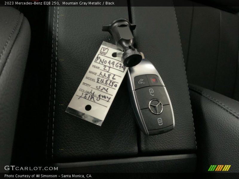 Mountain Gray Metallic / Black 2023 Mercedes-Benz EQB 250