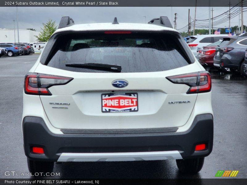Crystal White Pearl / Slate Black 2024 Subaru Outback Limited