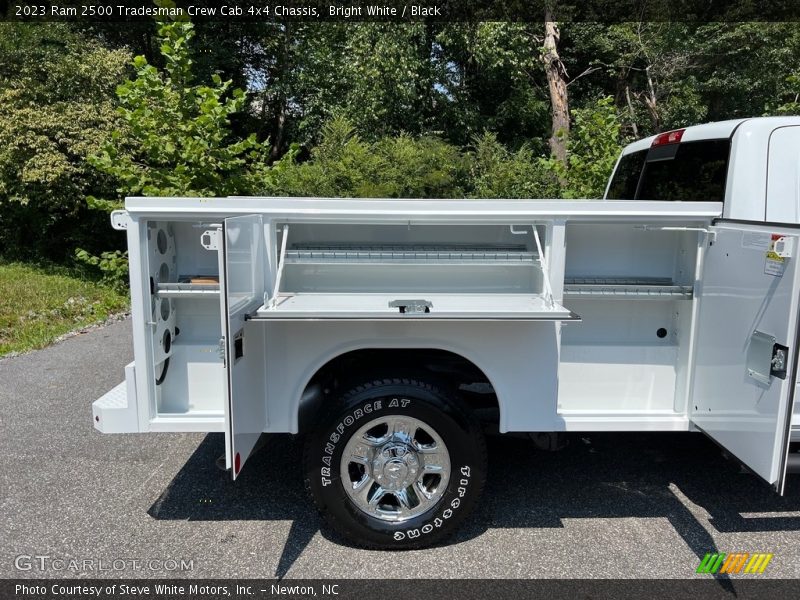 Bright White / Black 2023 Ram 2500 Tradesman Crew Cab 4x4 Chassis