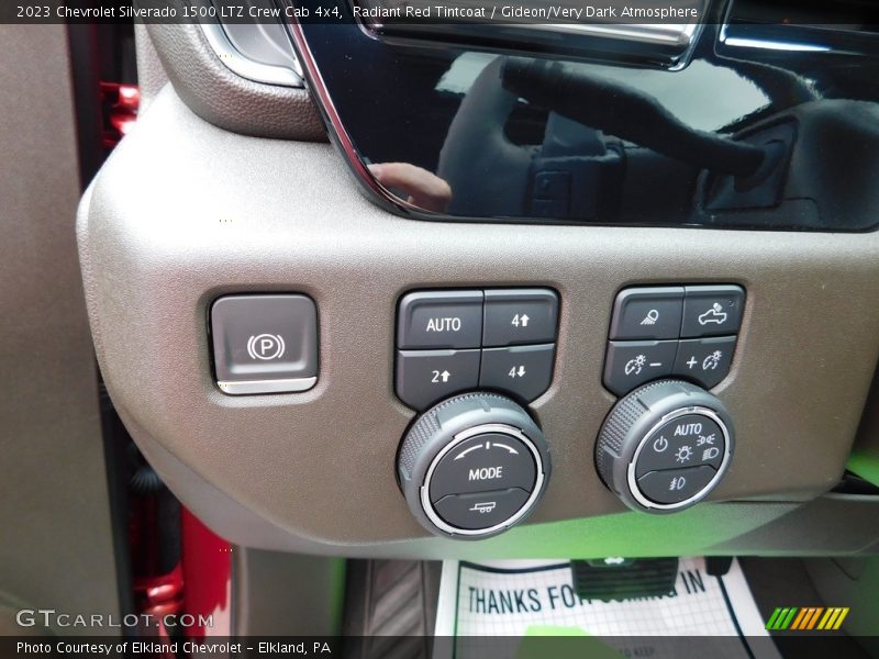 Controls of 2023 Silverado 1500 LTZ Crew Cab 4x4