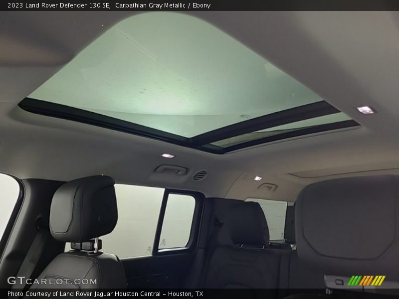 Sunroof of 2023 Defender 130 SE
