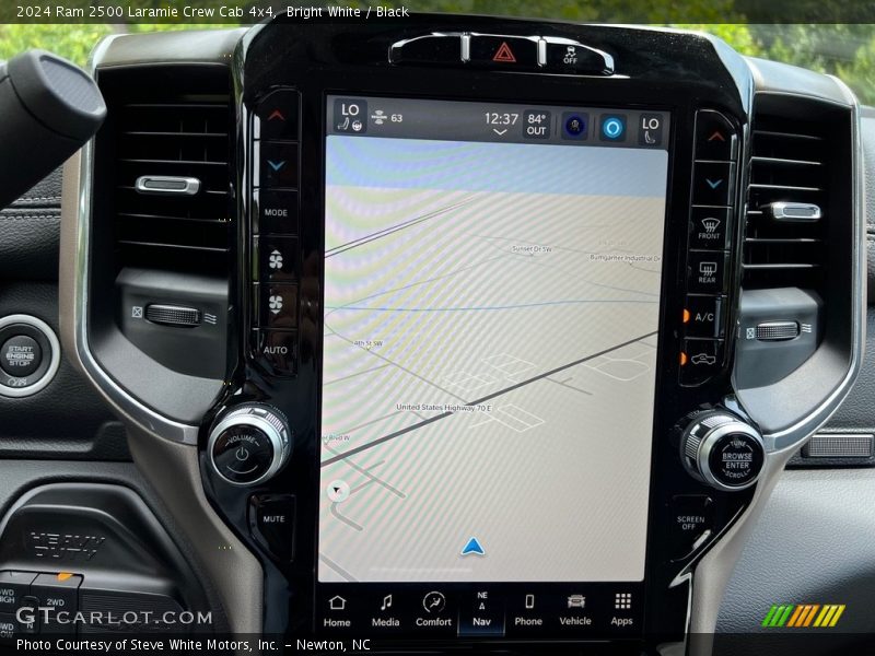 Navigation of 2024 2500 Laramie Crew Cab 4x4