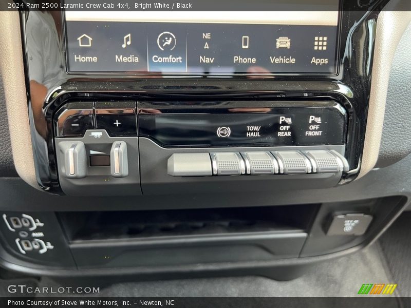 Controls of 2024 2500 Laramie Crew Cab 4x4