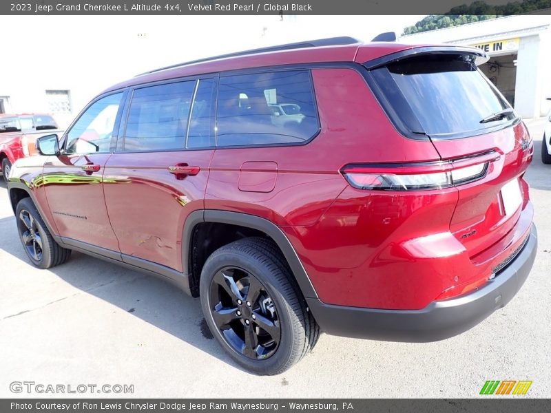 Velvet Red Pearl / Global Black 2023 Jeep Grand Cherokee L Altitude 4x4