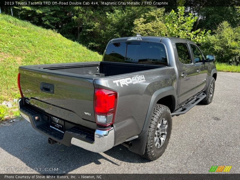 Magnetic Gray Metallic / TRD Graphite 2019 Toyota Tacoma TRD Off-Road Double Cab 4x4