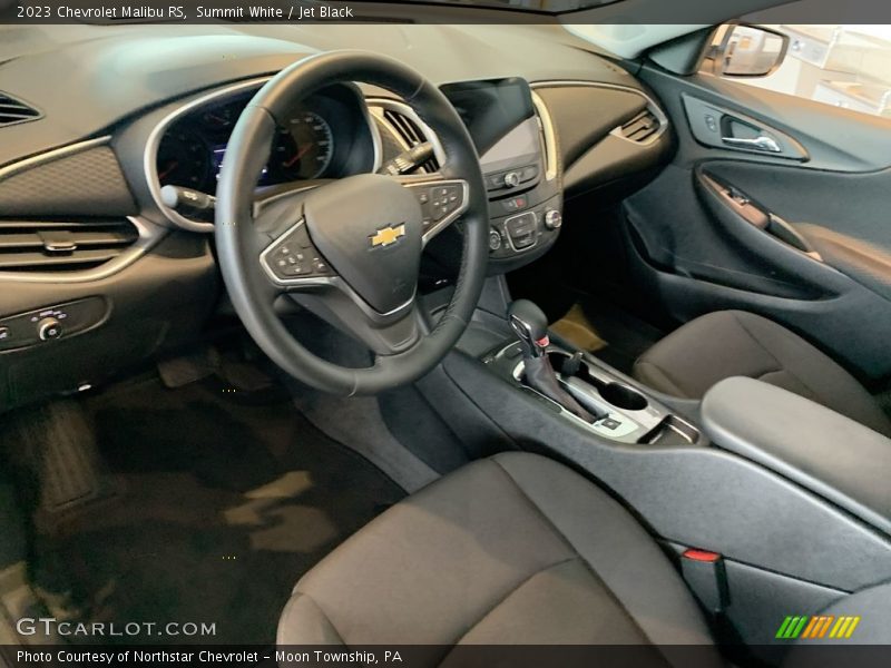 Summit White / Jet Black 2023 Chevrolet Malibu RS