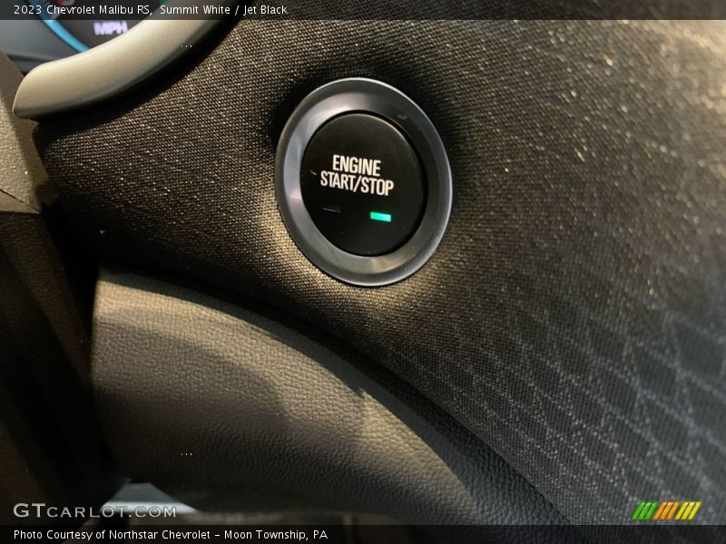 Summit White / Jet Black 2023 Chevrolet Malibu RS