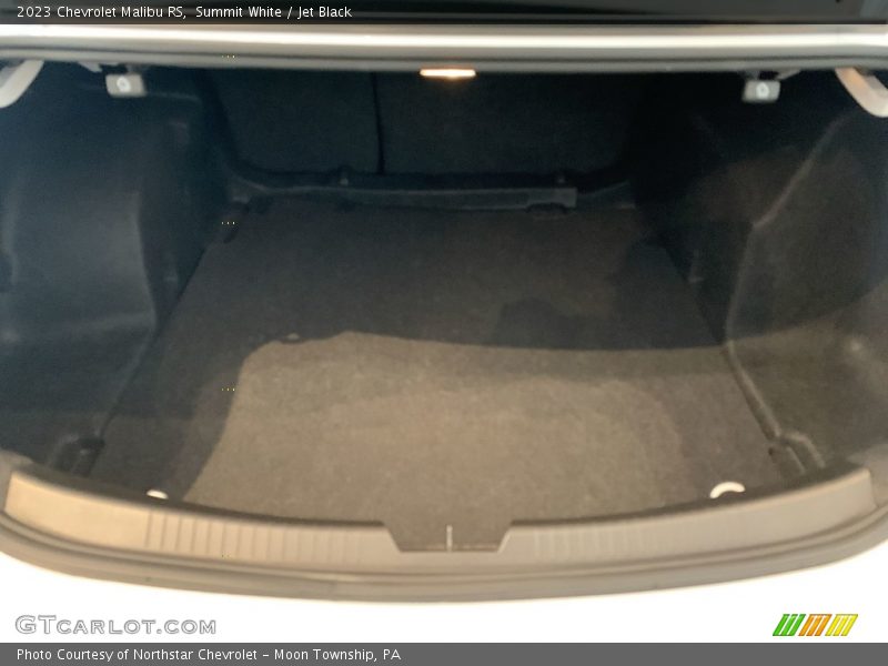 Summit White / Jet Black 2023 Chevrolet Malibu RS