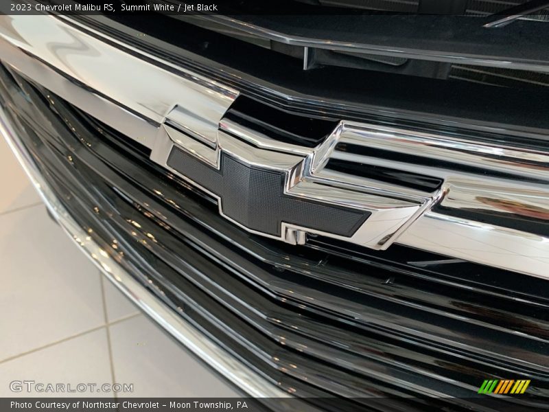 Summit White / Jet Black 2023 Chevrolet Malibu RS