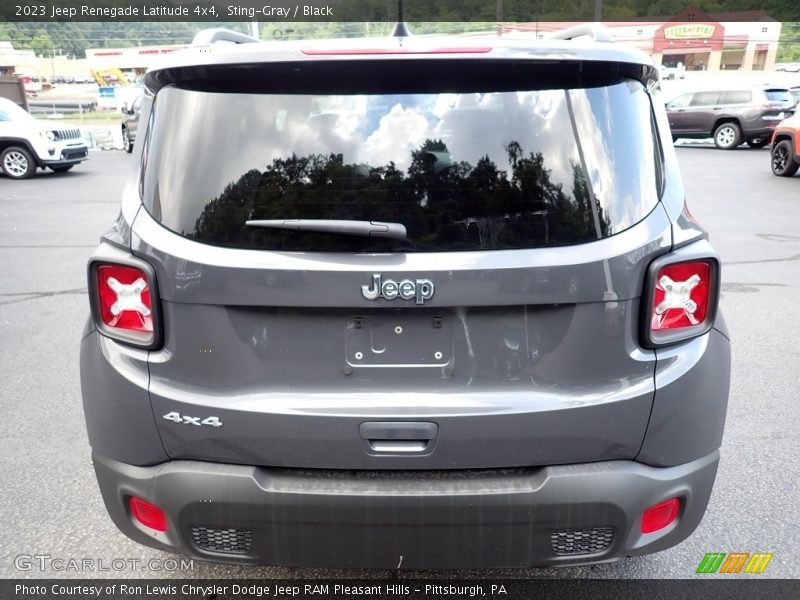 Sting-Gray / Black 2023 Jeep Renegade Latitude 4x4