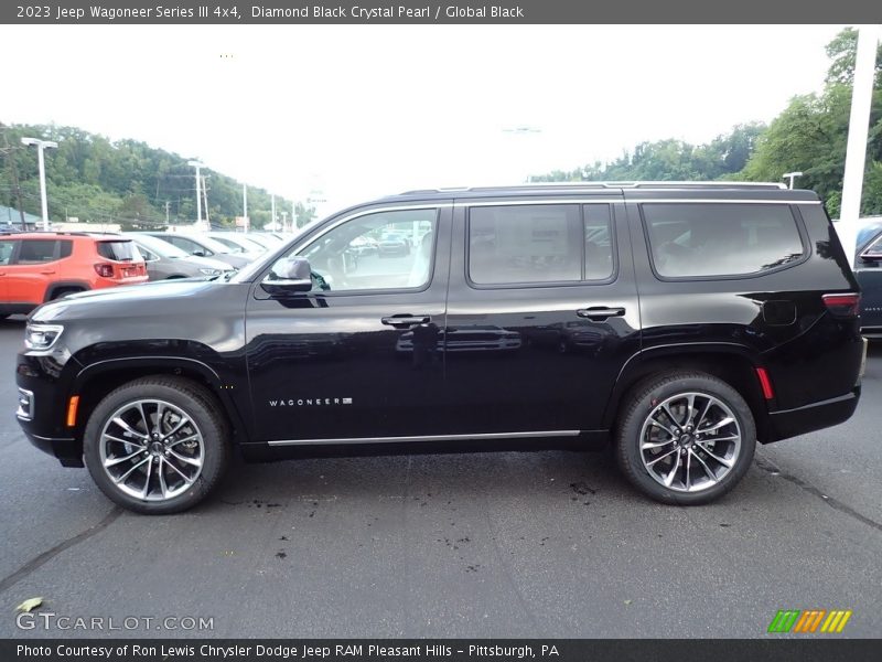  2023 Wagoneer Series III 4x4 Diamond Black Crystal Pearl