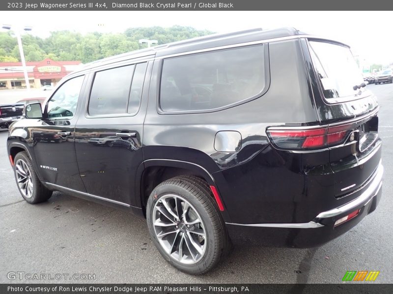 Diamond Black Crystal Pearl / Global Black 2023 Jeep Wagoneer Series III 4x4