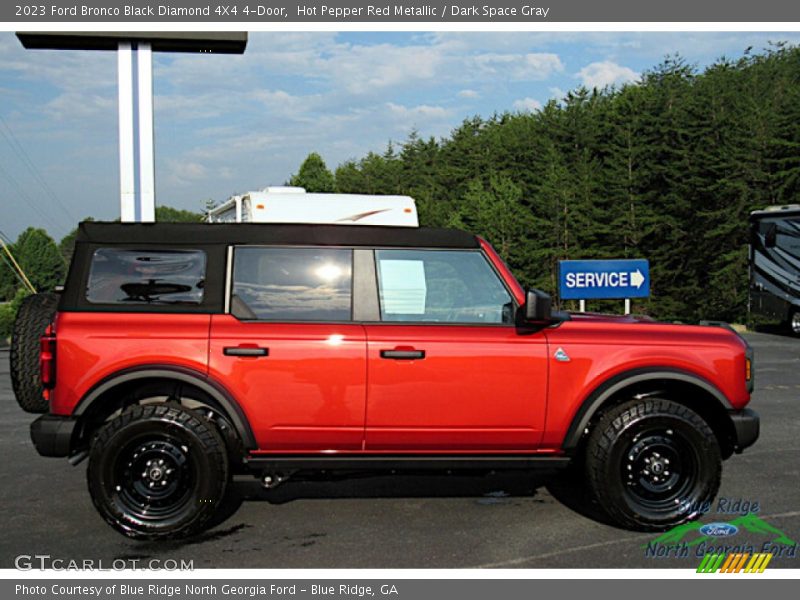 Hot Pepper Red Metallic / Dark Space Gray 2023 Ford Bronco Black Diamond 4X4 4-Door