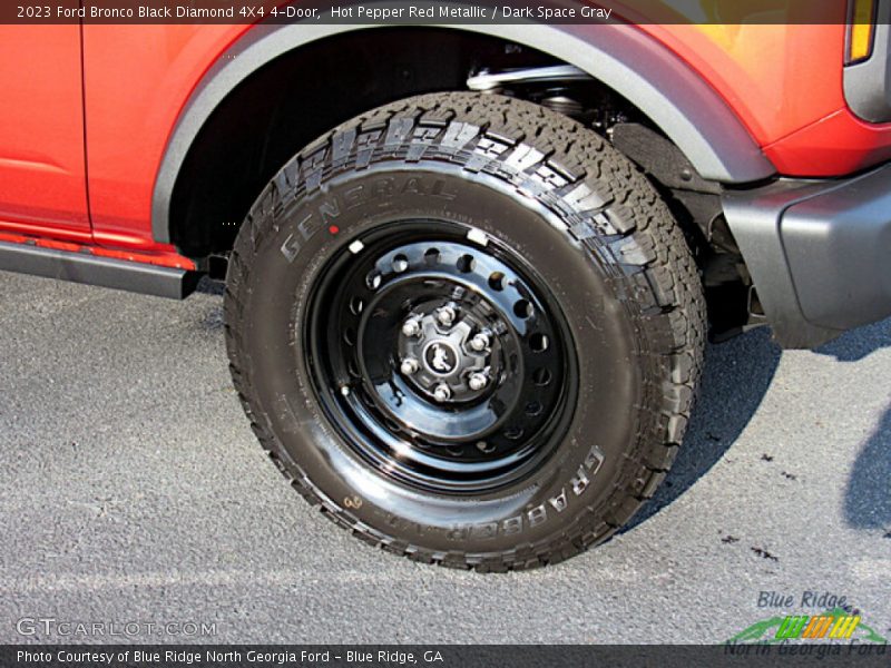 Hot Pepper Red Metallic / Dark Space Gray 2023 Ford Bronco Black Diamond 4X4 4-Door