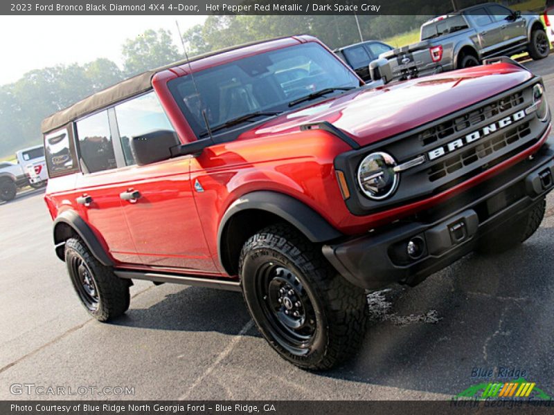 Hot Pepper Red Metallic / Dark Space Gray 2023 Ford Bronco Black Diamond 4X4 4-Door