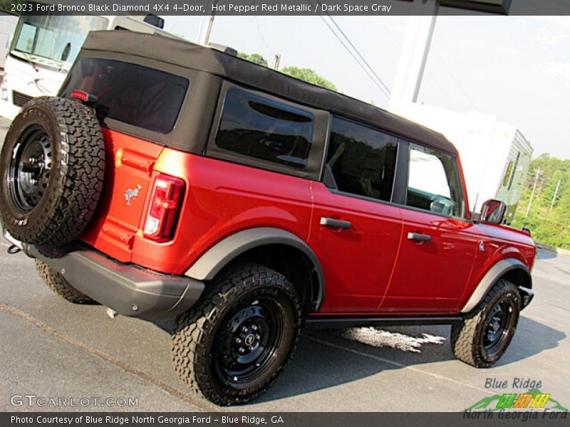 Hot Pepper Red Metallic / Dark Space Gray 2023 Ford Bronco Black Diamond 4X4 4-Door