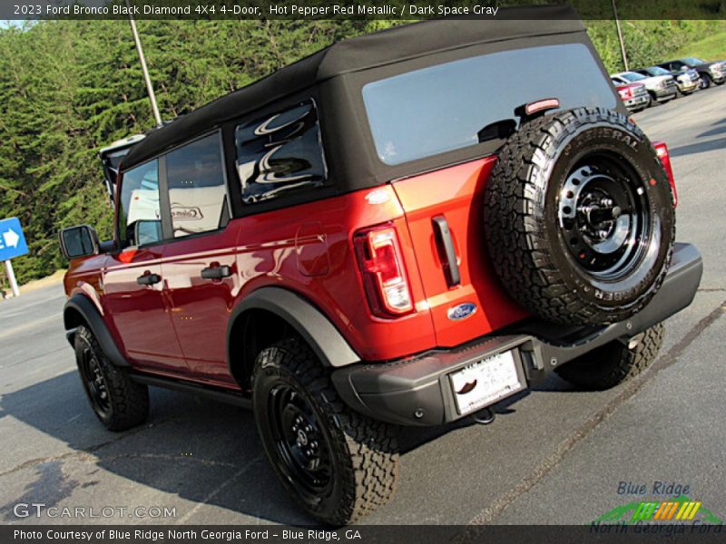 Hot Pepper Red Metallic / Dark Space Gray 2023 Ford Bronco Black Diamond 4X4 4-Door