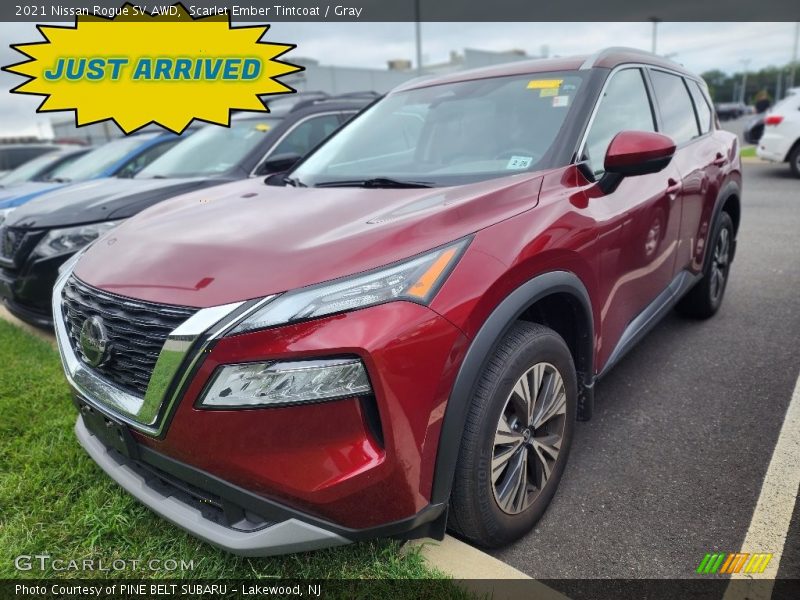 Scarlet Ember Tintcoat / Gray 2021 Nissan Rogue SV AWD