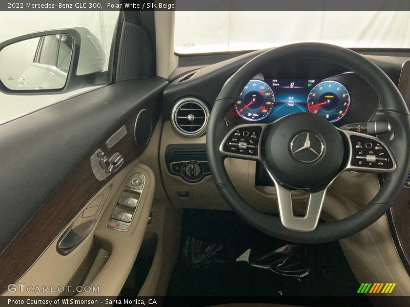 Polar White / Silk Beige 2022 Mercedes-Benz GLC 300