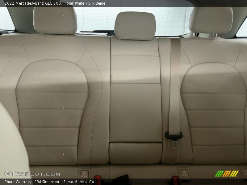 Polar White / Silk Beige 2022 Mercedes-Benz GLC 300